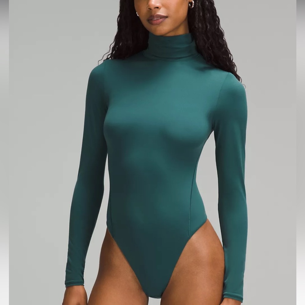 NWT Lululemon Wundermost Ultra-Soft Nulu Turtleneck Bodysuit